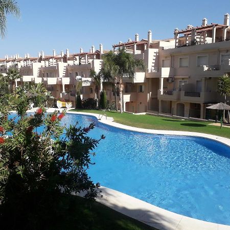 Duquesa Fairways, A Spacious Apartment With Fabulous Views And Facilities مانيلفا المظهر الخارجي الصورة
